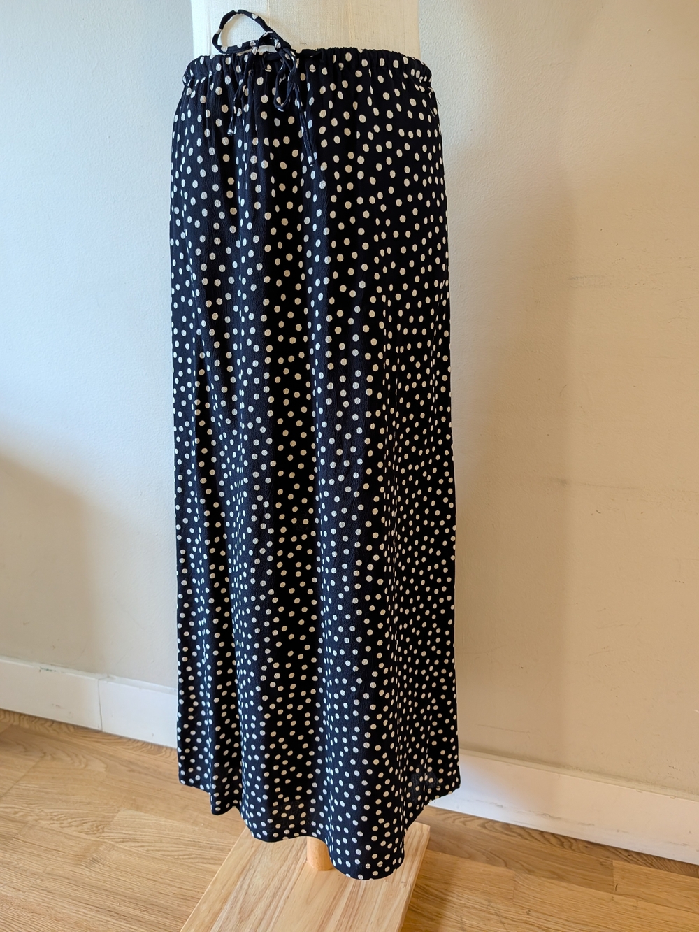 Y2K Black And White Polka Dot Tie Waist Midi Skirt